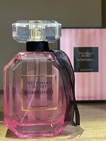 Victoria?s secret bombshell