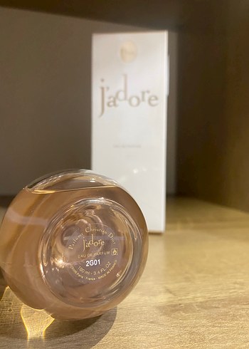 Dior J'adore Kadın Parfümü - Görsel 3