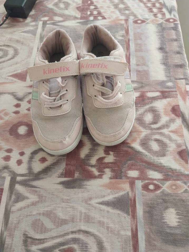 Kinetix Kız Çocuk Gri Pembe Spor Ayakkabı - Görsel 2