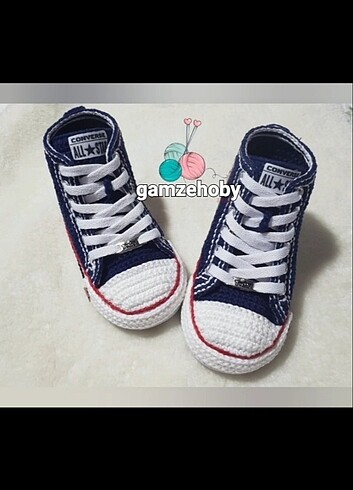 19 Beden mavi Renk Converse ayakkabi