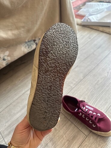 37 Beden Superga spor ayakkabı orjinaldir