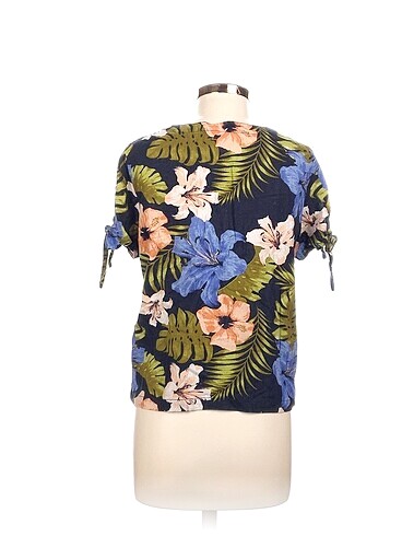 m Beden Vero Moda Gömlek %70 İndirimli.