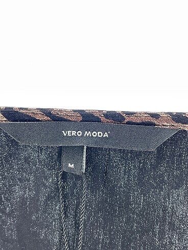 m Beden çeşitli Renk Vero Moda Bluz %70 İndirimli.