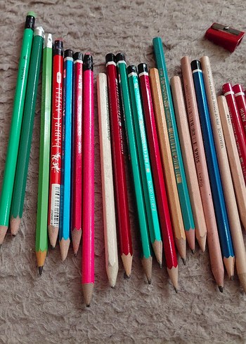 Renkli Kurşun Kalem Seti ve Kalemtıraş