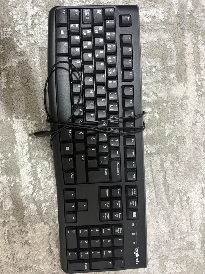 Logitech Kablolu Siyah Klavye - Görsel 3