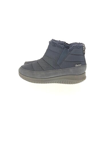 Skechers Bot %70 İndirimli.