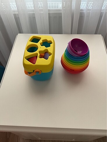 Fisher Price Numaralı renkli kaplar