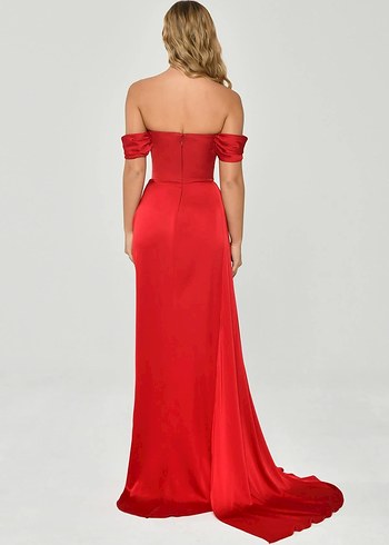 omuzları düşük straplez saten uzun abiye elbise - Görsel 4