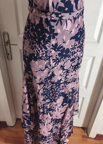 Uzun Drapeli Pembe Desenli Elbise - Görsel 2