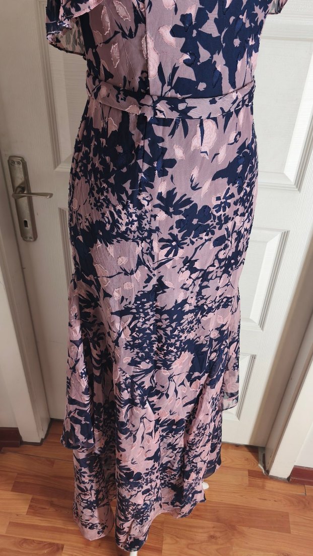 Uzun Drapeli Pembe Desenli Elbise - Görsel 2