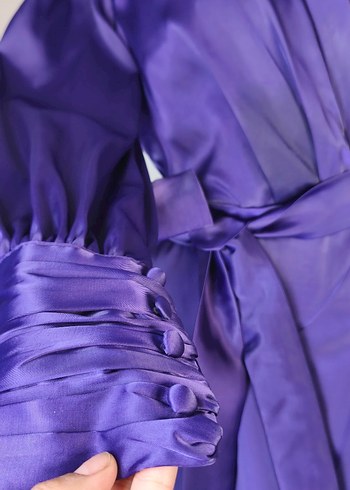 Parlak Mor Kemerli Mini Saten Elbise - Görsel 5