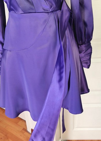 Parlak Mor Kemerli Mini Saten Elbise - Görsel 8