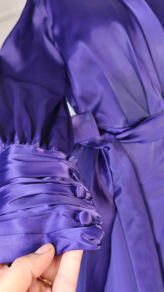 Parlak Mor Kemerli Mini Saten Elbise - Görsel 5