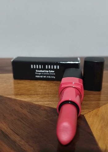 Bobbi Brown Koyu Kırmızı Ruj - Görsel 5