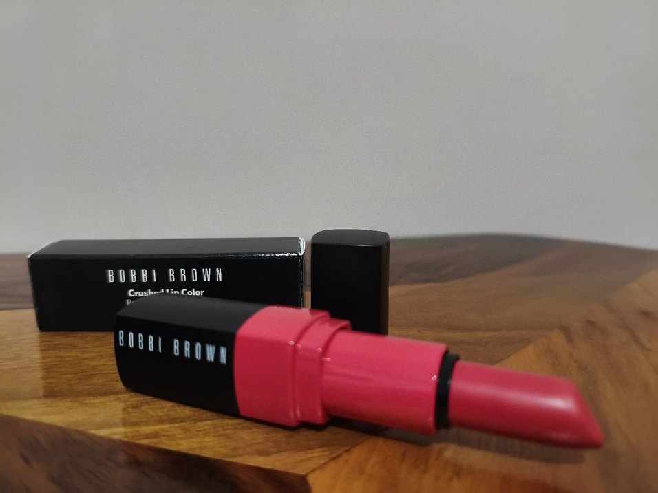 Bobbi Brown Koyu Kırmızı Ruj - Görsel 4