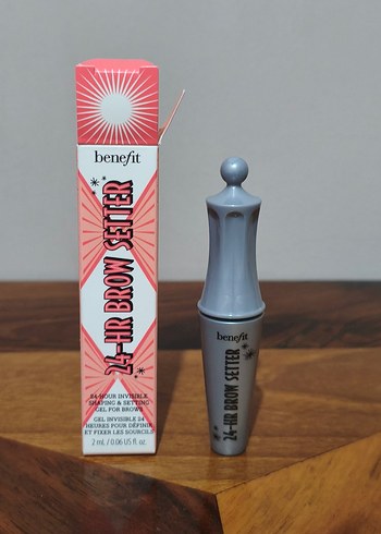 Benefit Sihirli Kaş Sabitleyici Jel - Görsel 3