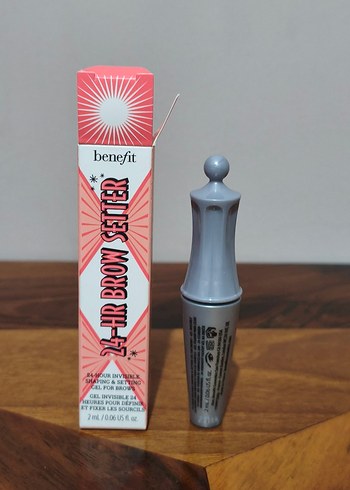 Benefit Sihirli Kaş Sabitleyici Jel - Görsel 4