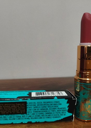 Disney Aladdin Parlak Altın Ruj - Görsel 4