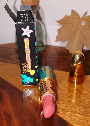 Disney Aladdin Parlak Altın Ruj - Görsel 9