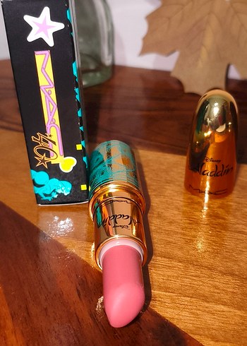 Disney Aladdin Parlak Altın Ruj - Görsel 10