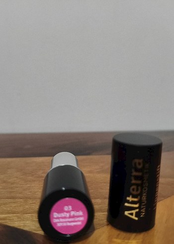 Parlak Bordo Ruj - Görsel 4