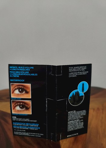 MAC Stack Siyah Suya Dayanıklı Maskara - Görsel 3