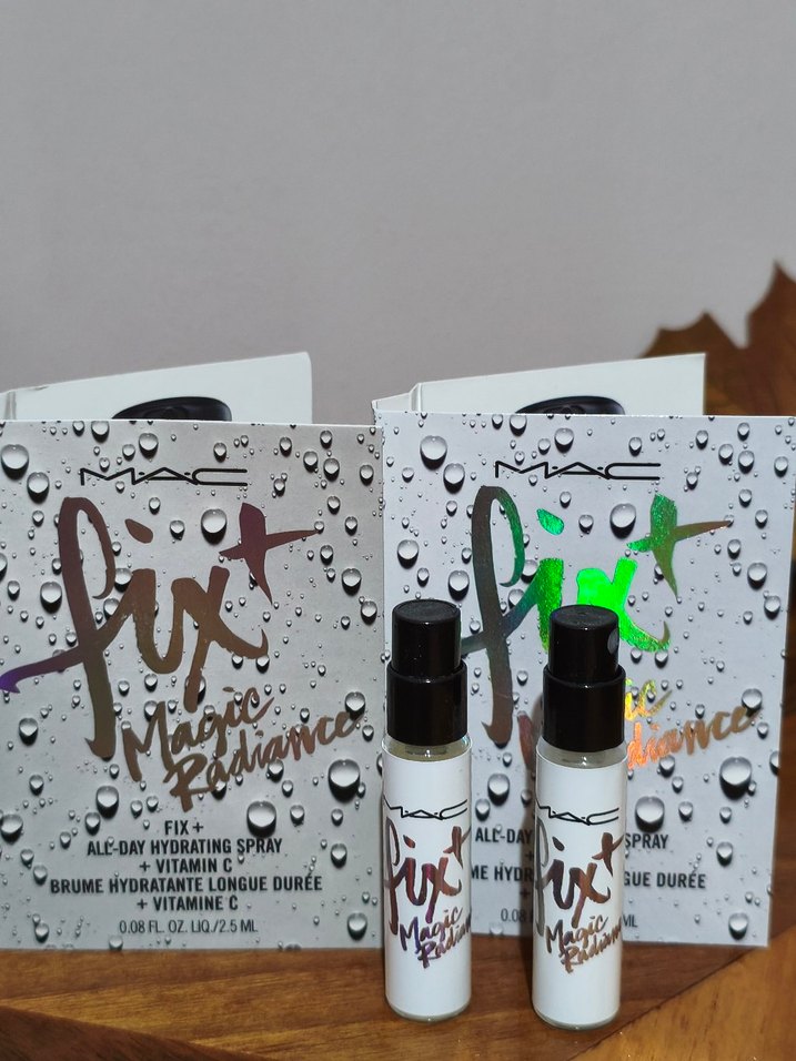 MAC Fix+ Magic Radiance Nemlendirici Sprey - Görsel 4