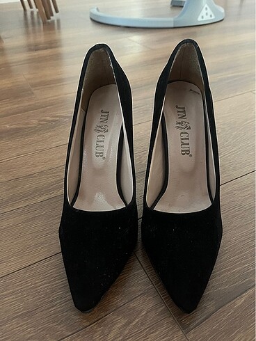 Siyah süet stiletto