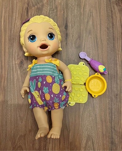 Baby Alive Lily ile Mama Eğlencesi