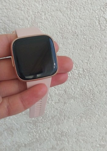 Fitbit Versa 2 Pembe Akıllı Saat - Görsel 2