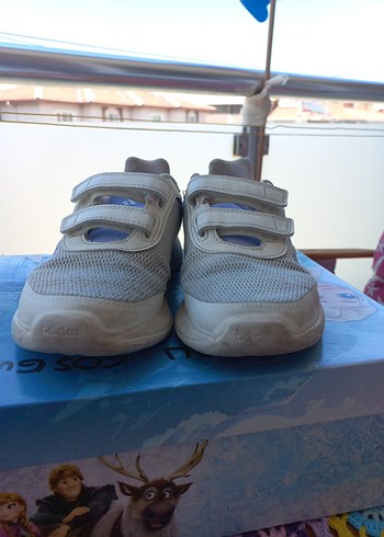 31 Beden beyaz Renk Adidas Beyaz Kız Çocuk Spor Ayakkabısı