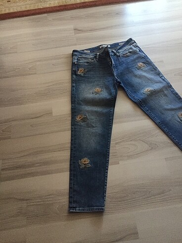 Mavi Jeans Herhangi bir sorunu yoktur