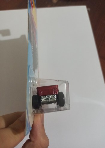 Beden Hot Wheels Kırmızı Bone Shaker Oyuncak Araba
