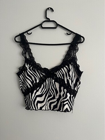 SHEİN crop top zebra