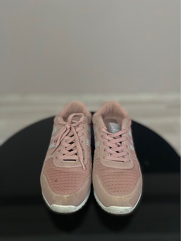 Pudra pembe spor ayakkabı