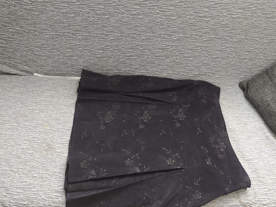 Siyah Nakışlı kadife Mini Etek - Görsel 2