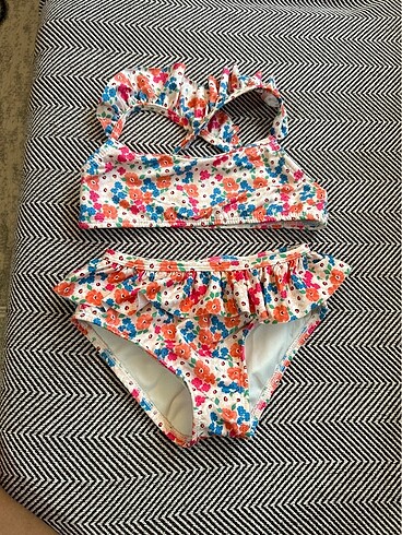 Çapraz askılı bikini