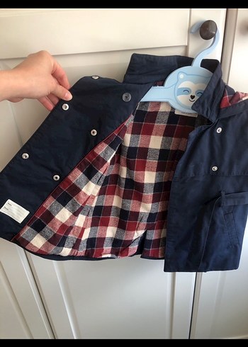 Erkek Çocuk Düğmeli Kapüşonlu Mavi Mont - Görsel 3