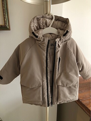 zara mont