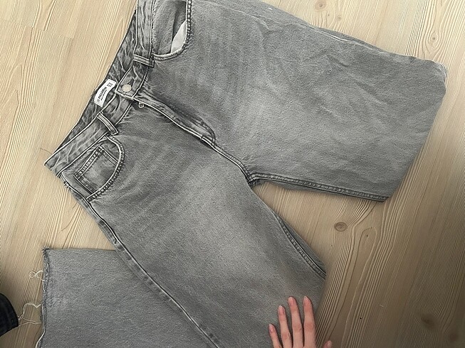 Pull and bear Gri Jean