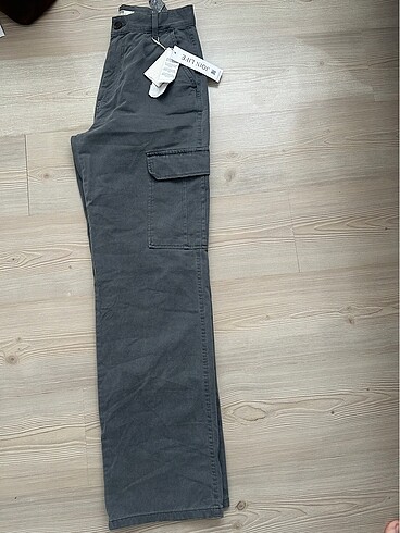 40 Beden gri Renk Stradivarius Kargo Pantolon