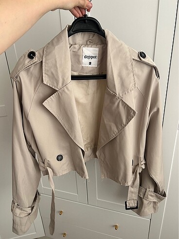 Krem Rengi kısa Trenchcoat