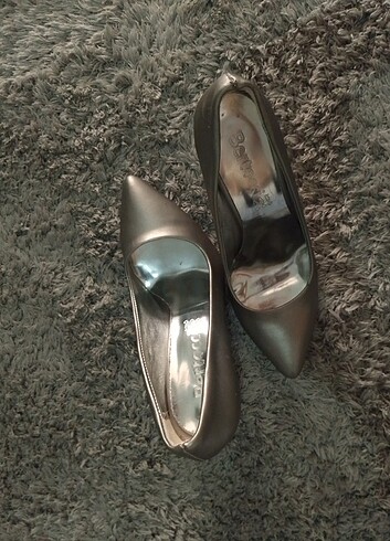 35 Beden gri Renk Gri stiletto