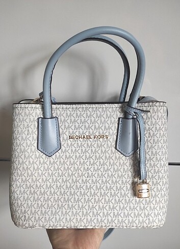 Michael Kors Kol Çantası 