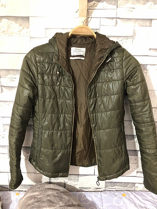 Bershka asker yeşili mont