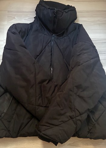 38 Beden Siyah Yüksek Yakalı Kadın Mont