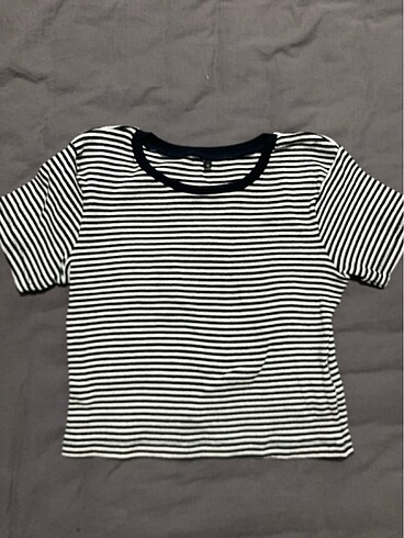 Trendyol & Milla vücuda oturan crop fitilli örme bluz