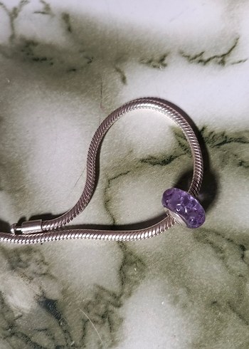 Pandora lavanta murano charm