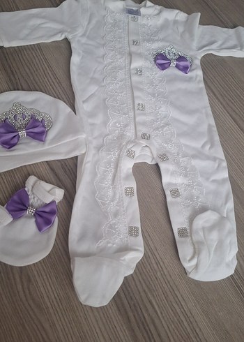Lila Fiyonklu Bebek Hastane Kıyafeti - Görsel 5