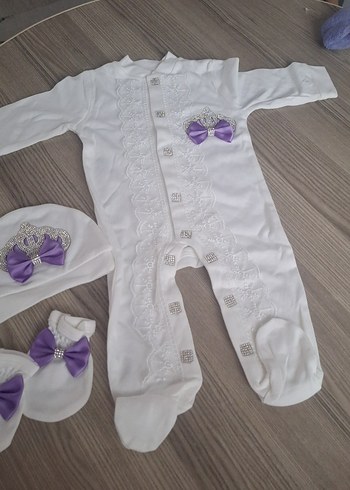Lila Fiyonklu Bebek Hastane Kıyafeti - Görsel 3
